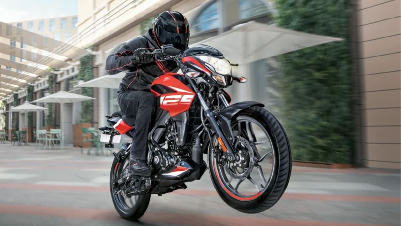 Bajaj’s Pulsar update wave reaches NS160 with TFT display, WP USD forks and more